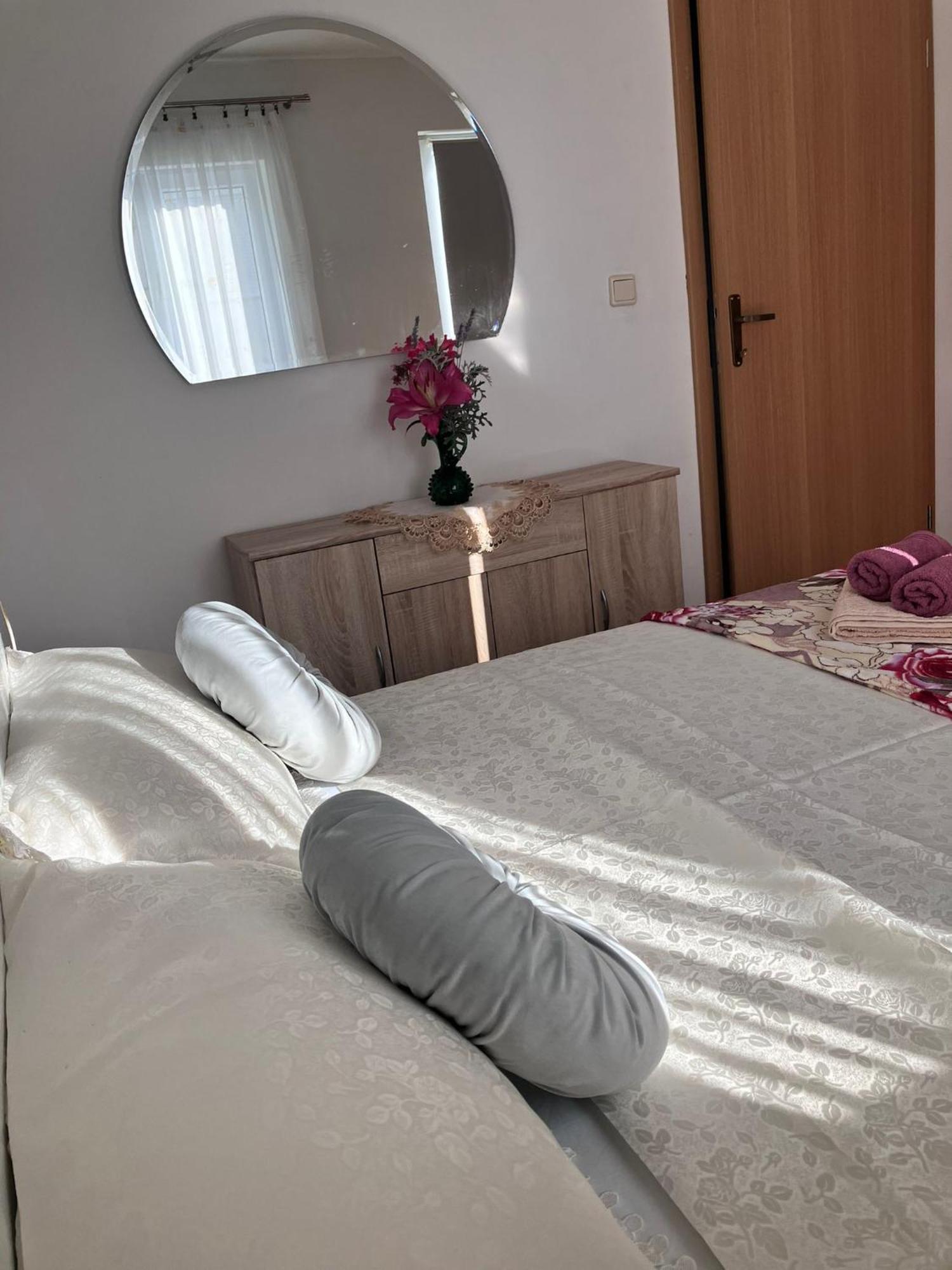 App Matea Apartment Dramalj Luaran gambar